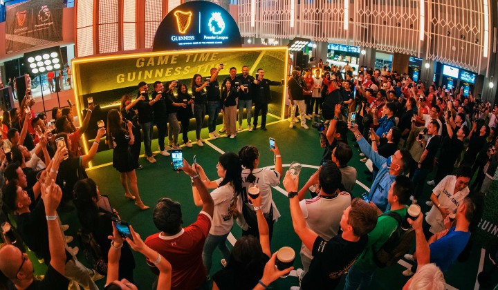 The Midnight Football Economy: How Premier League Weekends Drive Malaysian Nightlife