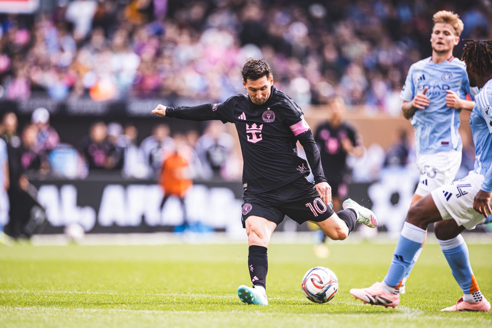 Top 10: Most Free-kick Goals In Football History (Updated) - Lionel Messi - 71